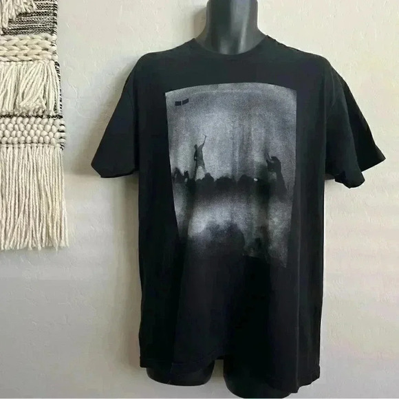 VESTAL | Unisex Graphic Concert Tee | Black | Size L - Picture 2 of 4